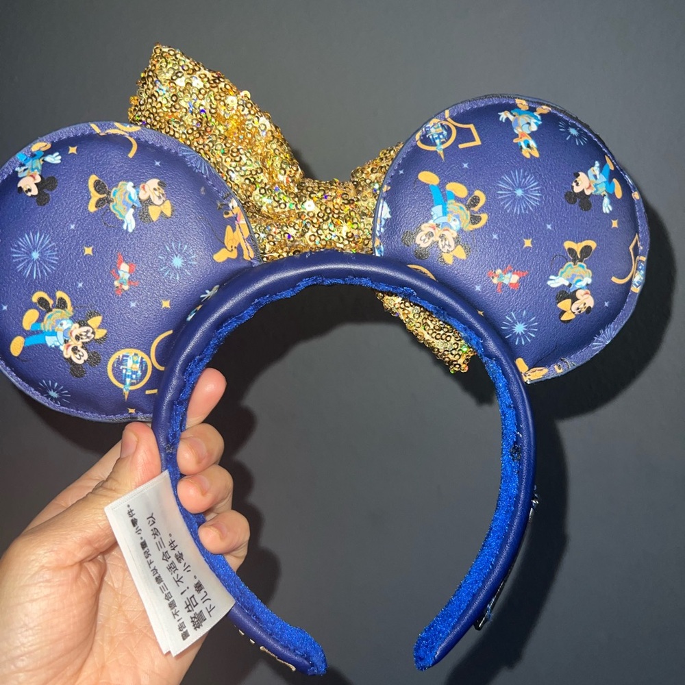 Mickey Ears New without tags - Picture 3 of 5
